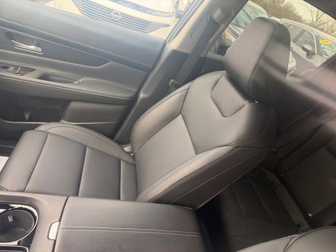 Used 2025 Nissan Murano SV image 32