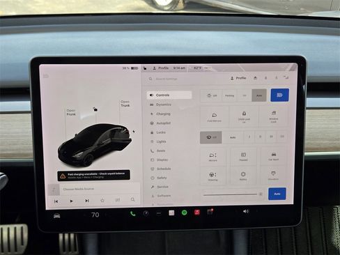 Used 2021 Tesla Model 3 Performance image 13