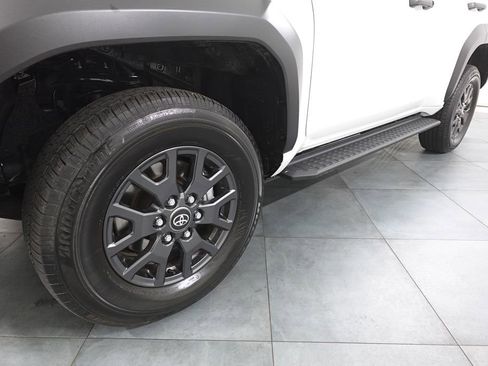 Used 2025 Toyota 4Runner SR5 image 28