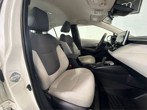 Used 2021 Toyota Corolla LE FWD image 14