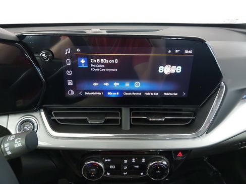 Used 2025 Chevrolet Trax LT w/ Driver Confidence Package FWD image 21