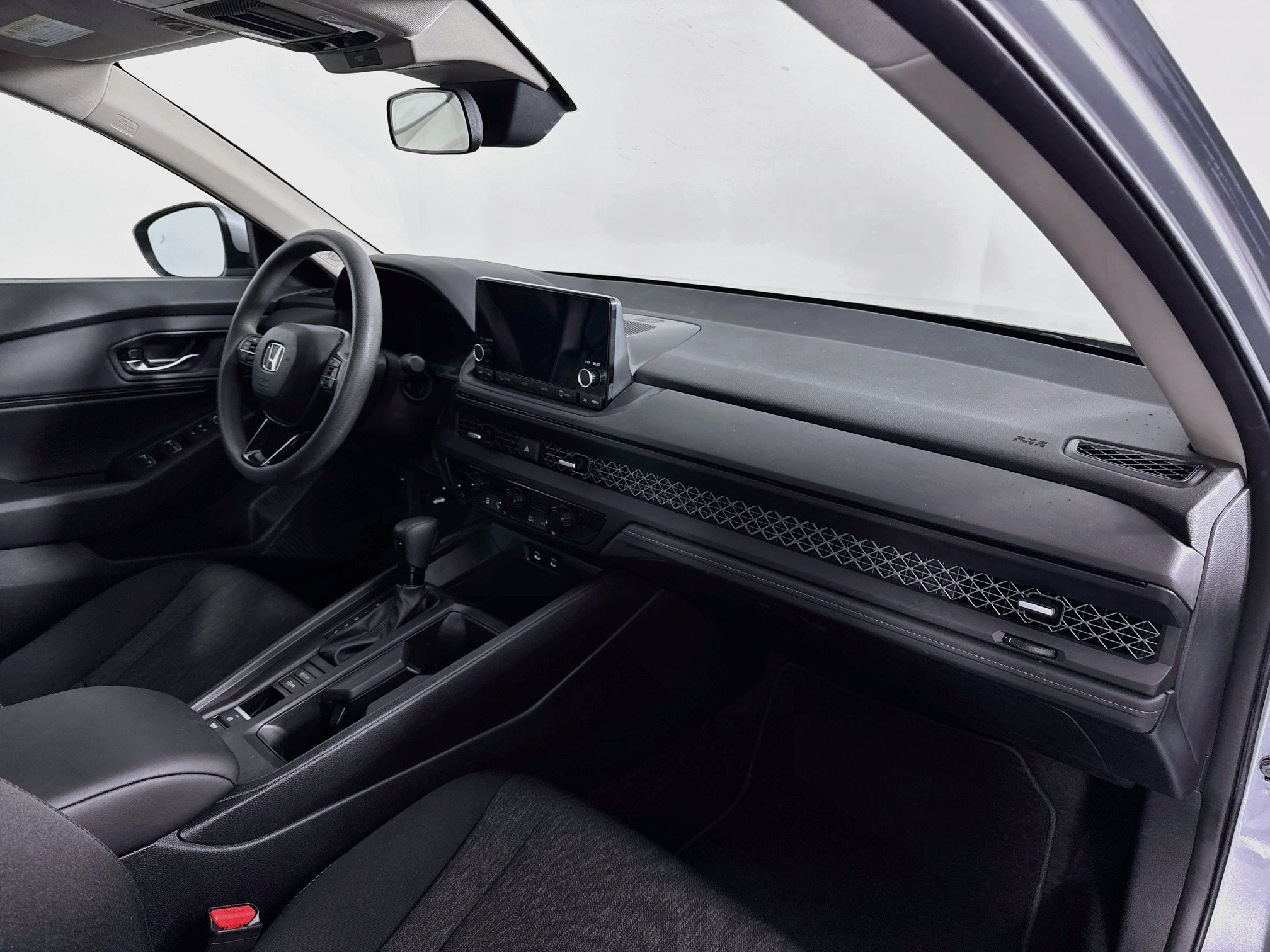 Certified 2023 Honda Accord EX image 28