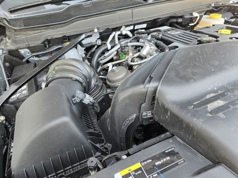 New 2026 RAM 2500 Laramie AWD/4WD image 22