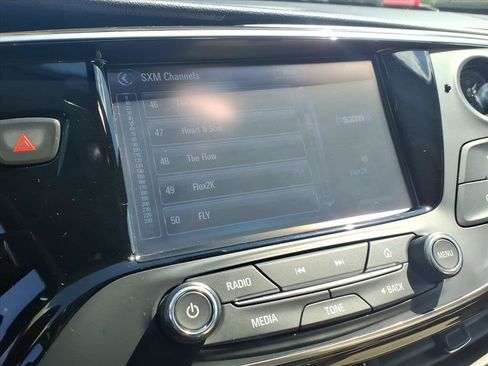 Used 2020 Buick Envision Preferred image 18