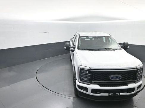 New 2026 Ford F250 4x4 Crew Cab Super Duty image 25