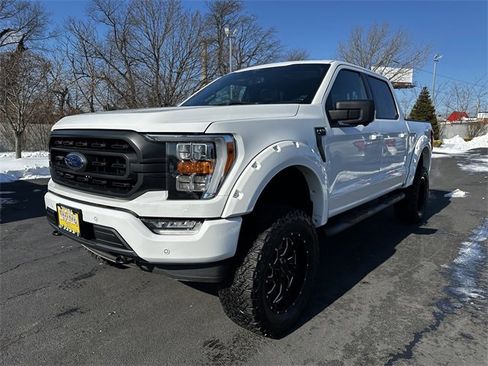 Used 2022 Ford F150 XLT w/ Equipment Group 302A High image 9