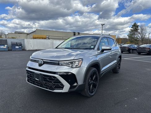 Certified 2025 Volkswagen Taos SEL w/ Black Wheel Plus Package image 1