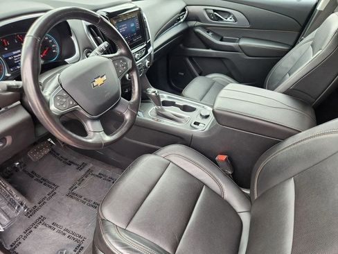 Used 2020 Chevrolet Traverse Premier w/ LPO, Black Accent Package image 6