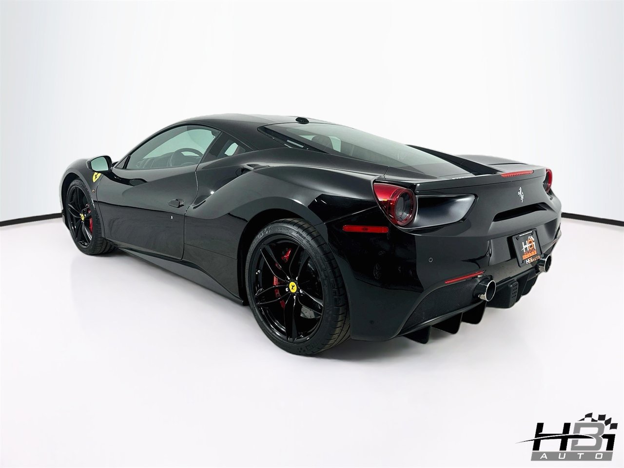 Used 2016 Ferrari 488 GTB RWD image 7