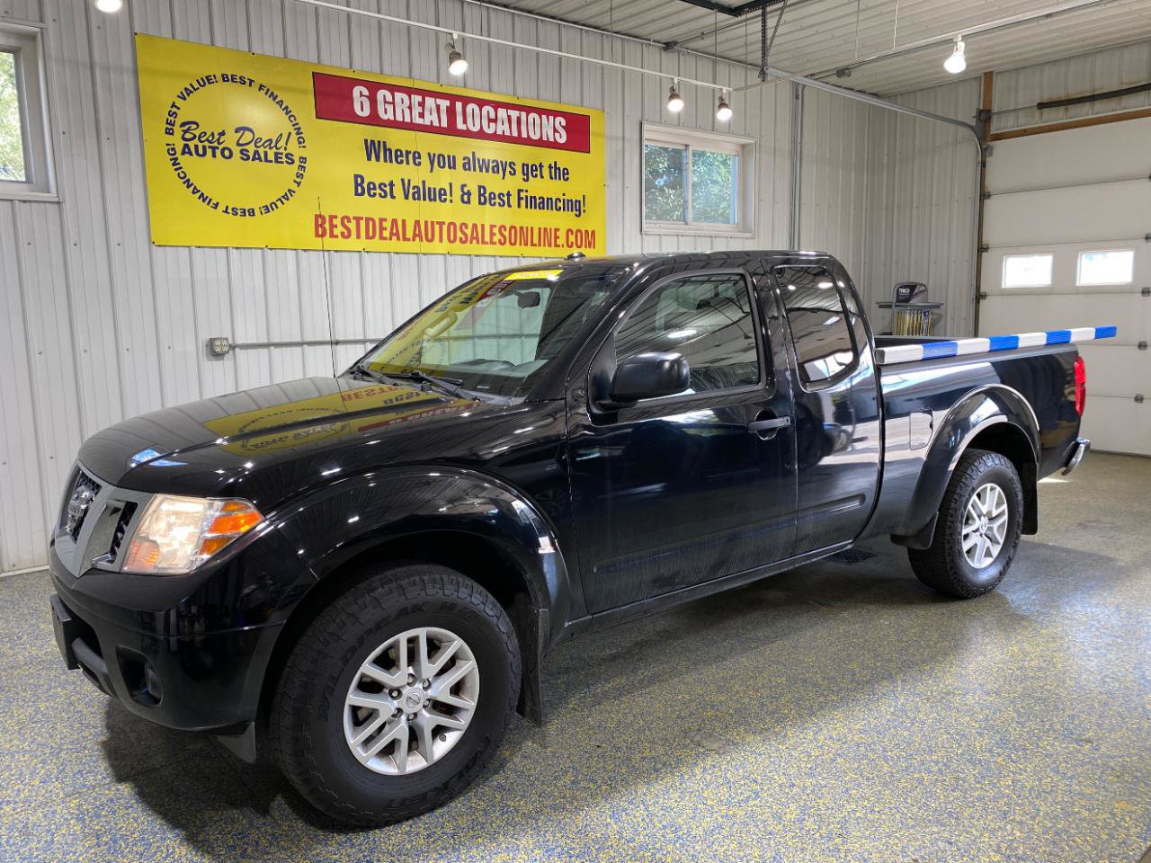 Used 2015 Nissan Frontier SV AWD/4WD image 1