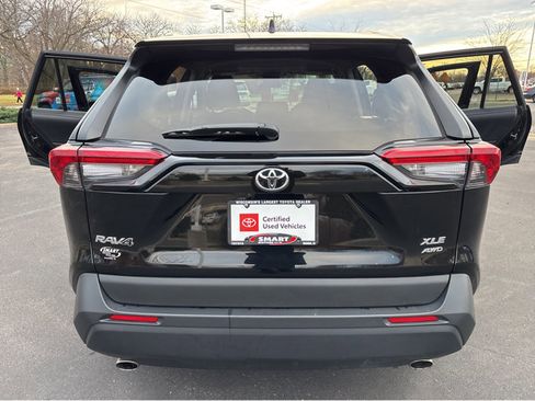 Used 2024 Toyota RAV4 XLE image 18