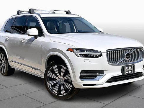 Used 2023 Volvo XC90 T8 Plus w/ Protection Package image 3