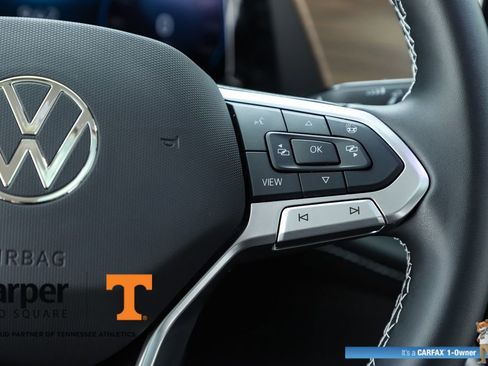 Used 2025 Volkswagen Atlas SE w/ Panoramic Sunroof Package image 62