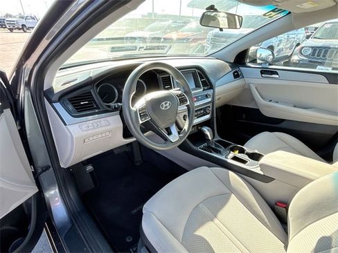 Used 2019 Hyundai Sonata SE image 10