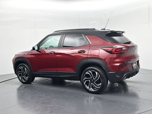 Used 2025 Chevrolet TrailBlazer RS w/ Convenience Package AWD/4WD image 5