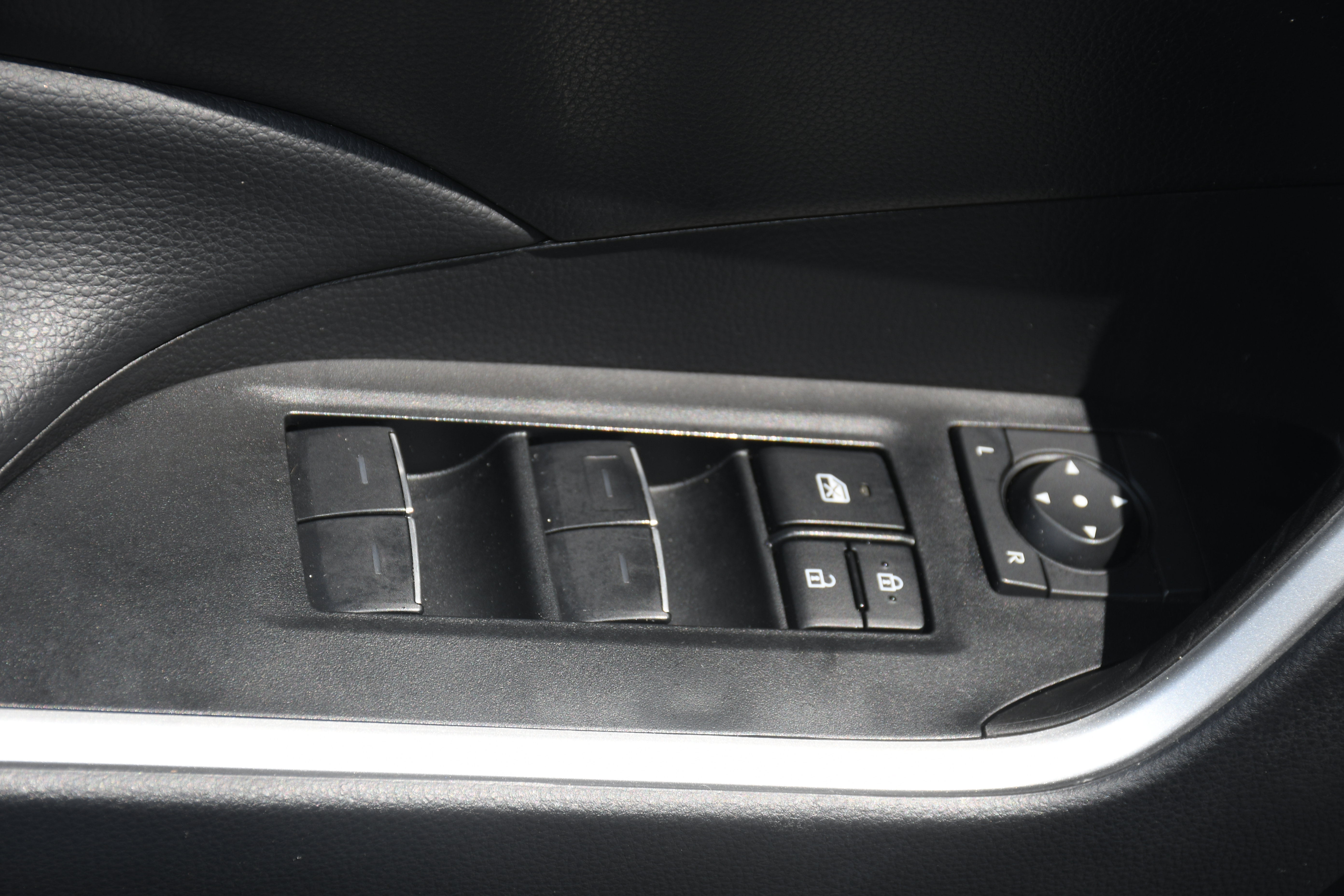 Certified 2024 Toyota RAV4 XLE Premium FWD image 11