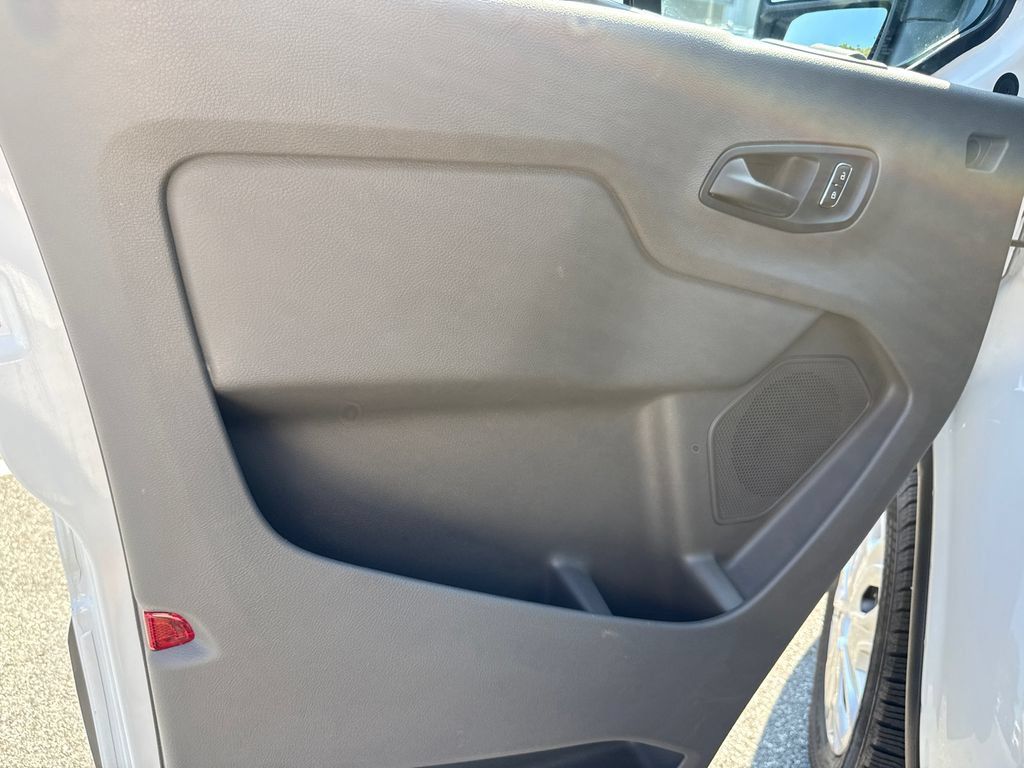 Used 2025 Ford Transit 350 XLT RWD image 10