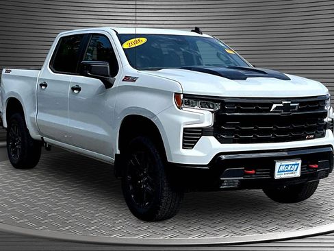 Used 2026 Chevrolet Silverado 1500 LT Trail Boss w/ Convenience Package II AWD/4WD image 1