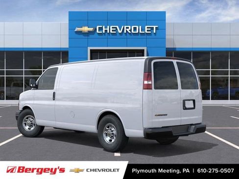 New 2025 Chevrolet Express 2500 Work Van w/ Driver Convenience Package image 4