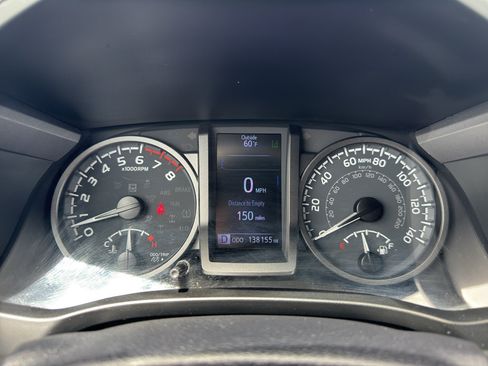 Used 2021 Toyota Tacoma TRD Sport w/ TRD Premium Sport Package AWD/4WD image 14