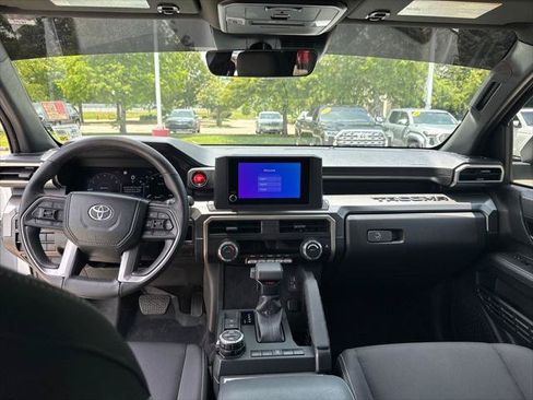 Certified 2024 Toyota Tacoma TRD Off-Road AWD/4WD image 22