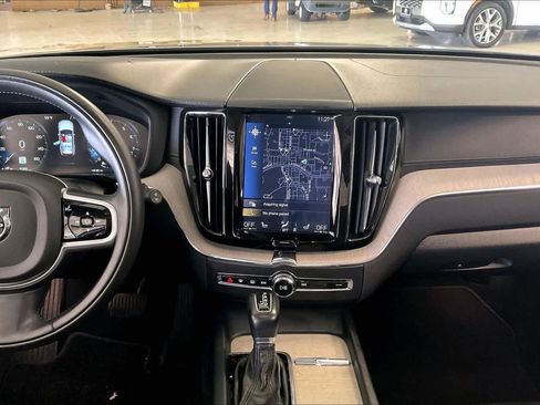 Used 2018 Volvo XC60 T5 Inscription w/ Convenience Package image 6