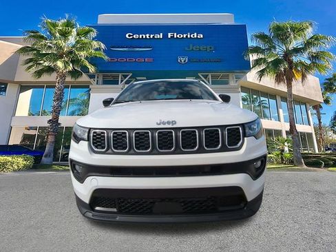 New 2026 Jeep Compass Latitude image 3