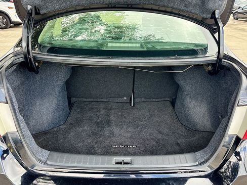 Used 2019 Nissan Sentra S image 24