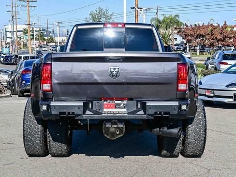 Used 2017 RAM 3500 SLT w/ Luxury Group image 5