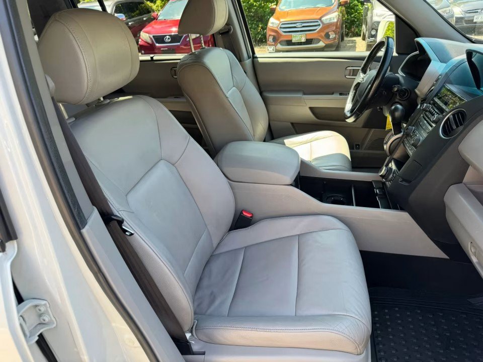 Used 2012 Honda Pilot Touring image 23