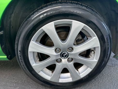 Used 2013 MAZDA MAZDA2 Touring image 51