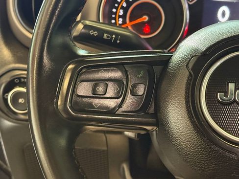 Used 2020 Jeep Wrangler Sport image 23