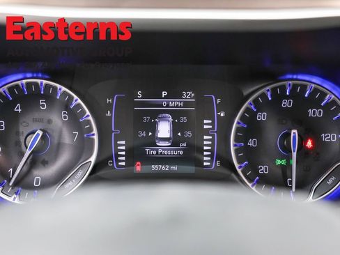 Used 2023 Chrysler Voyager LX FWD image 18