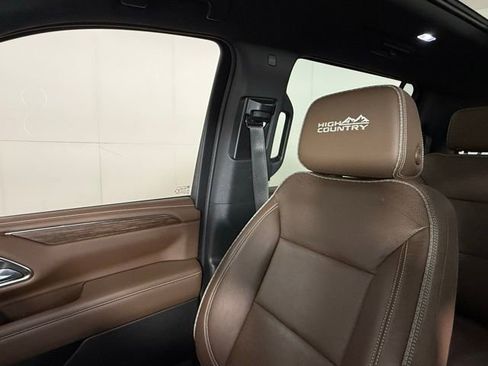 Used 2023 Chevrolet Suburban High Country w/ Premium Package 2 RWD image 22
