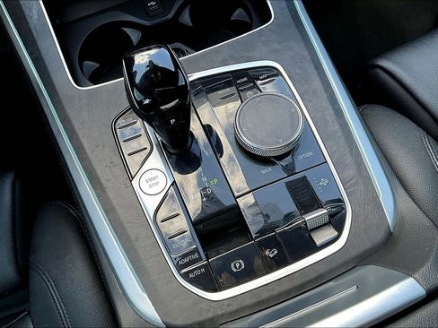 Used 2022 BMW X5 xDrive45e w/ Climate Comfort Package image 48