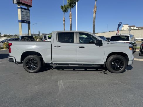 Used 2024 Chevrolet Silverado 1500 Custom w/ Turbomax Blackout Package image 11