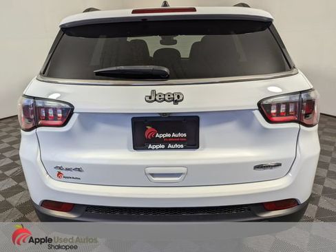 Used 2024 Jeep Compass Latitude AWD/4WD image 6