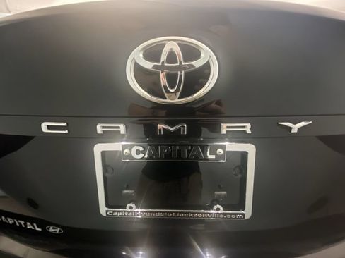 Used 2020 Toyota Camry LE FWD image 26
