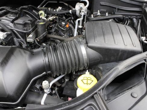 Used 2025 Dodge Durango R/T AWD/4WD image 29