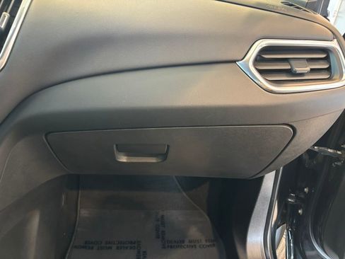 Used 2021 Chevrolet Equinox LT AWD/4WD image 30