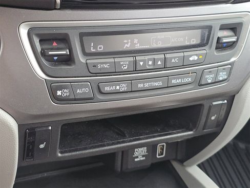 Used 2019 Honda Pilot EX-L image 29