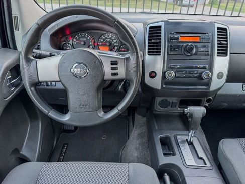 Used 2009 Nissan Frontier SE w/ SE Value Truck Pkg image 15