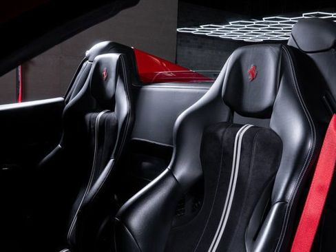 Used 2020 Ferrari 488 Pista Spider image 23