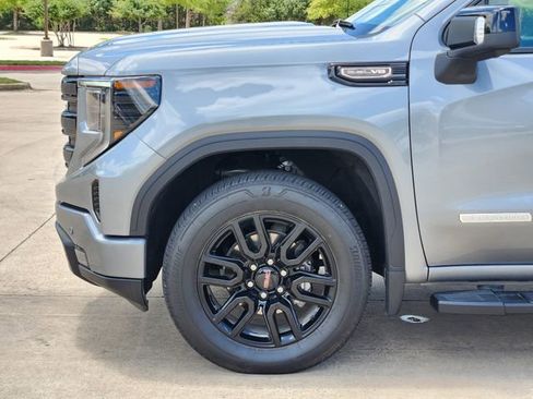 Used 2025 GMC Sierra 1500 Elevation w/ Elevation Premium Package RWD image 8