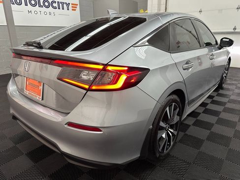 Used 2024 Honda Civic EX-L image 10