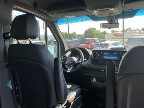 New 2026 Mercedes-Benz Sprinter 2500 image 21