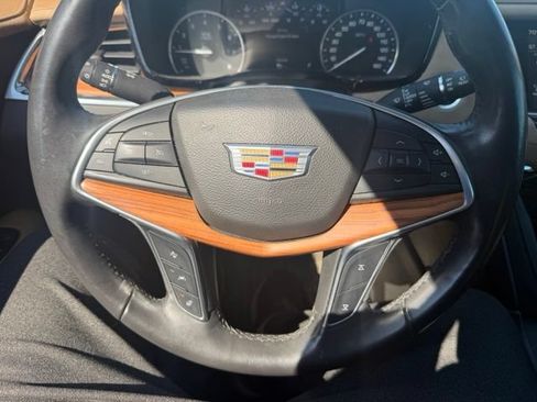 Used 2017 Cadillac XT5 Platinum w/ Driver Assist Package AWD/4WD image 20