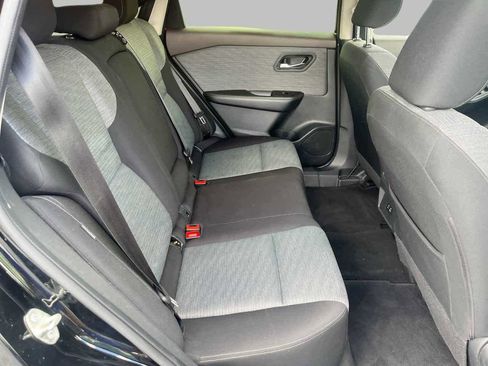 Used 2023 Nissan Rogue SV image 14