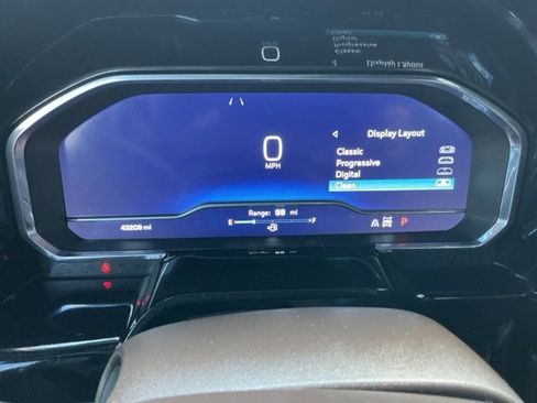 Used 2023 Chevrolet Silverado 1500 LTZ image 15