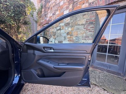 Used 2021 Nissan Altima 2.5 S image 46